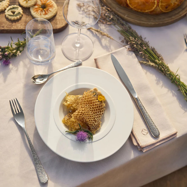 Assiette gourmet grand bassin GUY DEGRENNE Bahia Pierre de Lune en porcelaine blanche 26cm