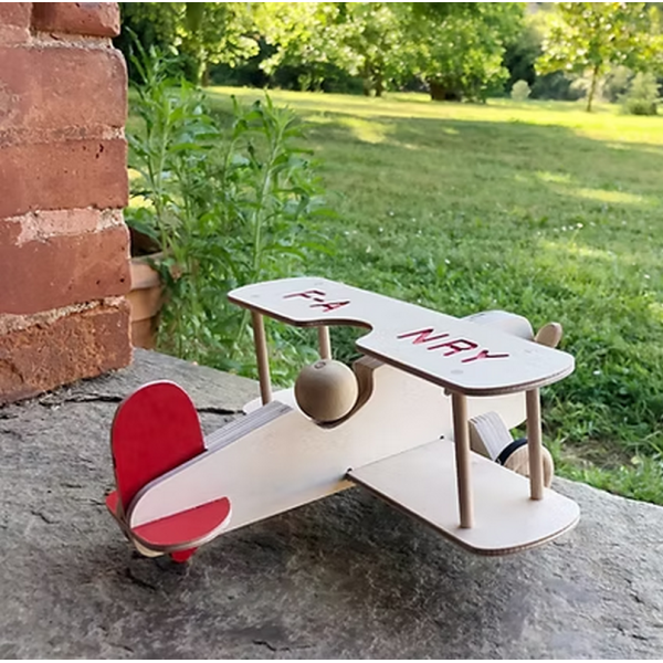 Jouet en bois à construire MANUFACTURE EN FAMILLE L'avion de Saint Ex DIY