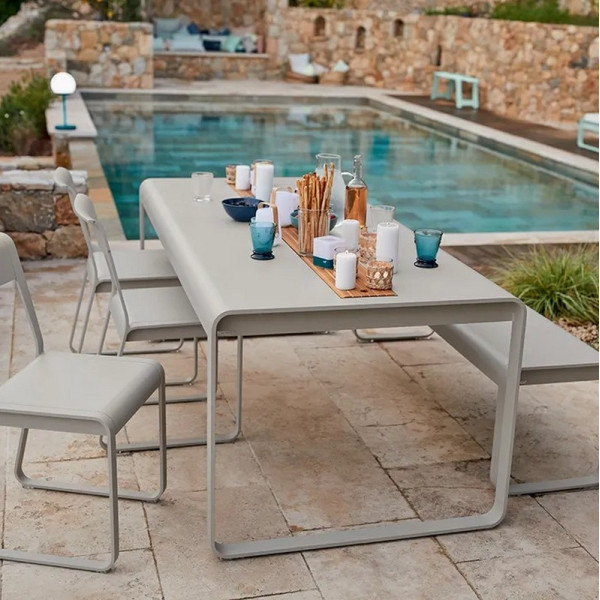 Table à manger rectangulaire avec rangements FERMOB Bellevie 196x90 en métal - 25 coloris