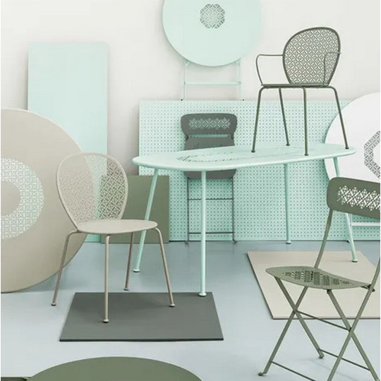 Fauteuil avec accoudoirs bridge FERMOB Lorette en métal - 25 coloris