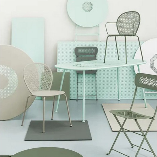 Fauteuil avec accoudoirs bridge FERMOB Lorette en métal - 25 coloris
