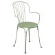 Fauteuil avec accoudoirs bridge FERMOB Opéra+ en métal - 25 coloris