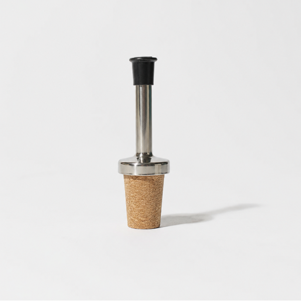 Accessoire bec verseur MANUFACTURE DE DIGOIN en inox et liège pour cruchon