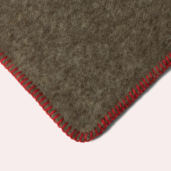 Plaid MIDIPY Rhune gris en haute laine française 120x180cm - 4 coloris