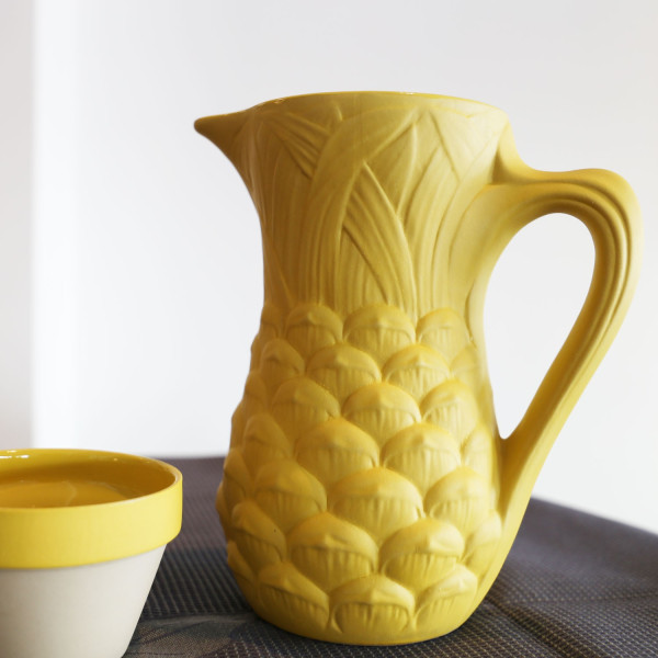 Pichet vase jaune Ananas Digoin en grès