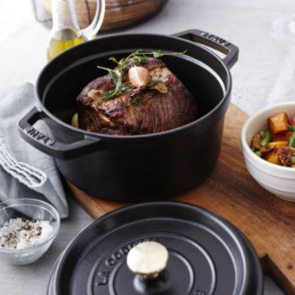 Cocotte ronde haute Staub 24cm - 3 coloris
