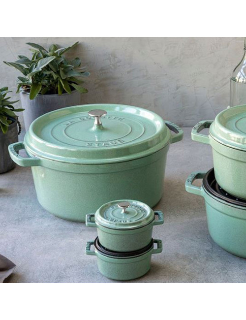 Cocotte Staub en fonte Sauge - 5 diamètres