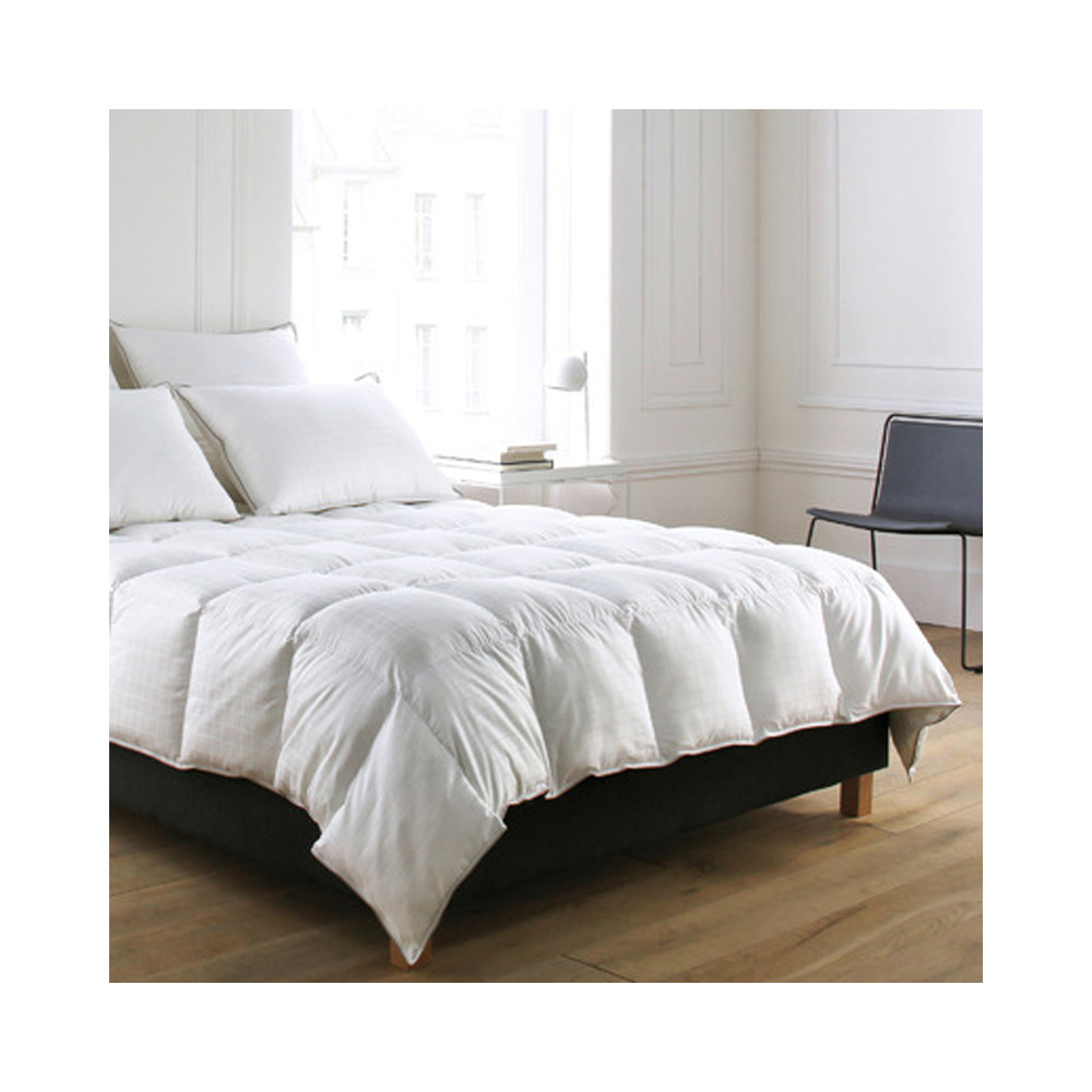 Couette Blanche 450GR/M² Fabrication Française - 1 Place 140x200 Cm, Douce Et Confortable