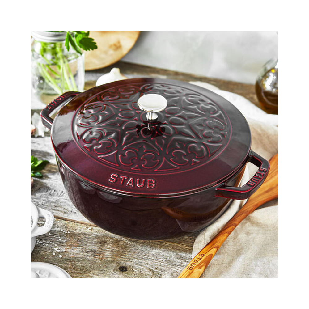 Cocotte Lys STAUB en fonte 24cm coloris grenadine