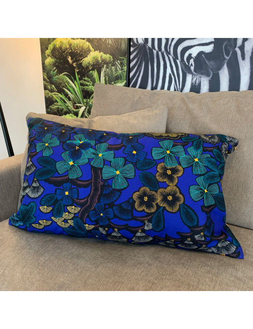 Coussin Sauvelade Artiga bleu électrique fleurs 70x40cm