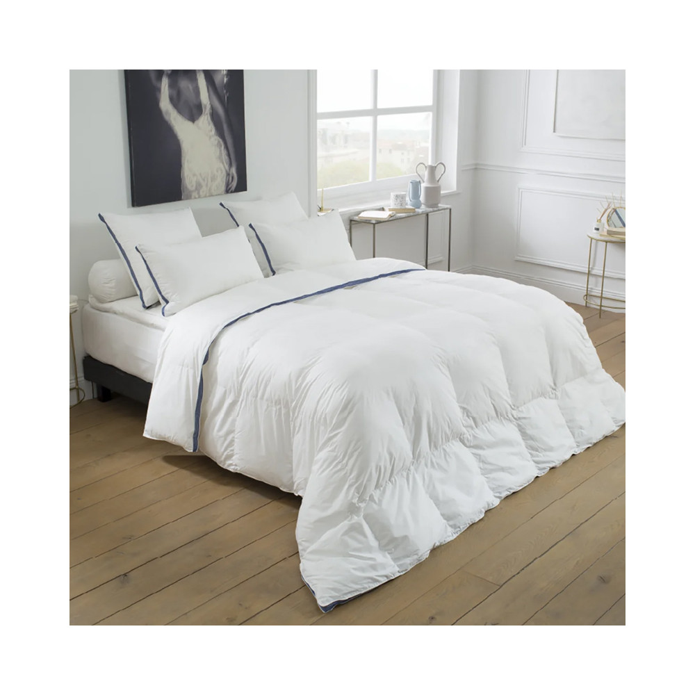 Bedsure Couette 240x220 Chaude Gris - Couette Tempérée 300g/m² Réversible 2 Personnes Avec Onglets D'Angle