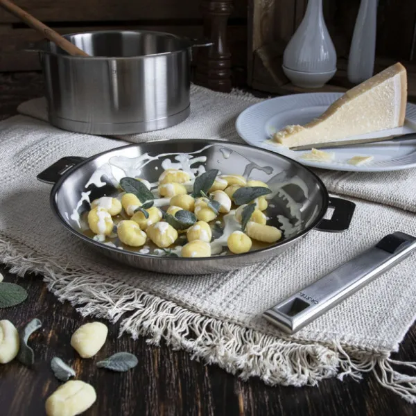 Poêle CRISTEL Strate amovible en inox - 5 tailles