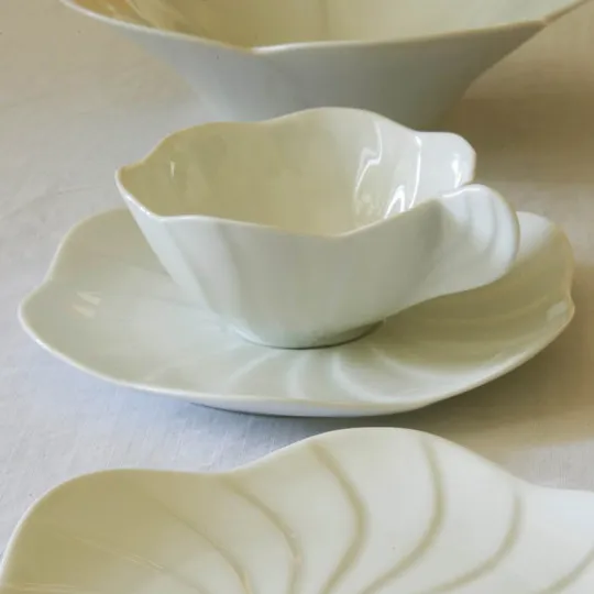 6 tasses à café et soucoupes Pétale Jacques Pergay