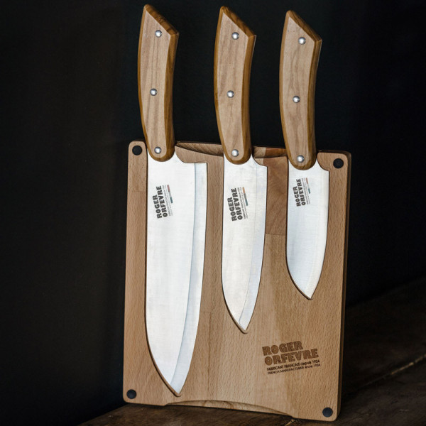 Planche à découper et 3 couteaux Santoku Roger Orfèvre
