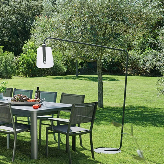 Pied déporté FERMOB pour lampe Balad² - 6 coloris (sans lampe)