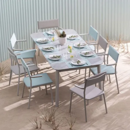 Table de repas extensible Lafuma Mobilier ORON hpl - 2 tailles 2 coloris