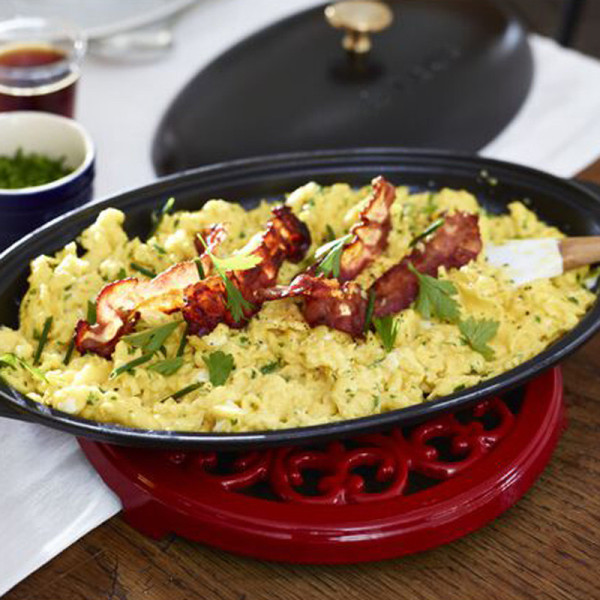 Dessous de plat STAUB en fonte 23cm - 2 coloris