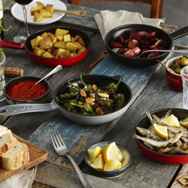 Poêle STAUB en fonte 16cm - 2 coloris