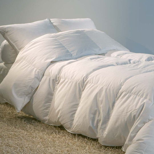 Couette chaude en duvet canard blanc - Grammage 330g/m2 - 6 tailles