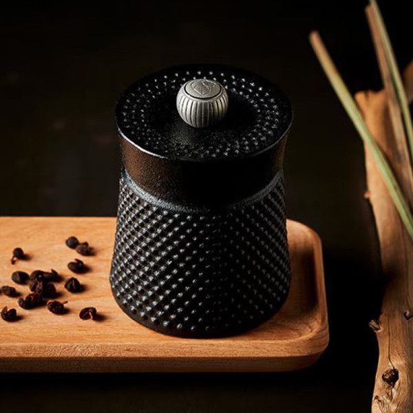 Moulin à poivre Peugeot Bali 8cm en fonte - 5 coloris