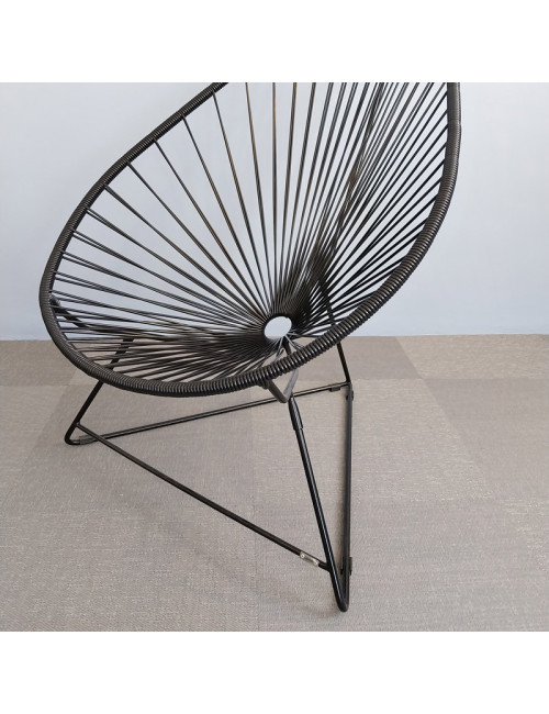 Fauteuil et repose pieds Acapulco Boqa noir et piètement noir