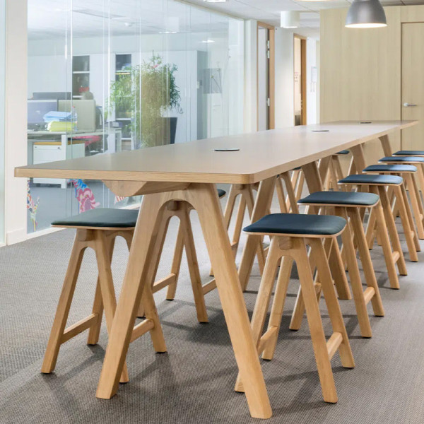 Table à manger fixe Chevron Dasras bois chêne ou noyer - 10 finitions 17 tailles