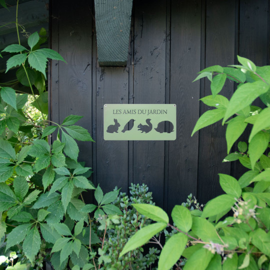 Pancarte décorative LES AMIS DU JARDIN Louis Moulin en métal - 2 coloris