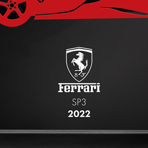Cadre mural ERIC HARDY 50x50cm FERRARI SP3 acier et bois