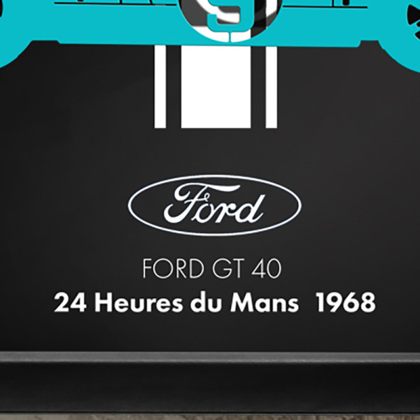 Cadre mural ERIC HARDY 50x50cm FORD GT40 acier et bois
