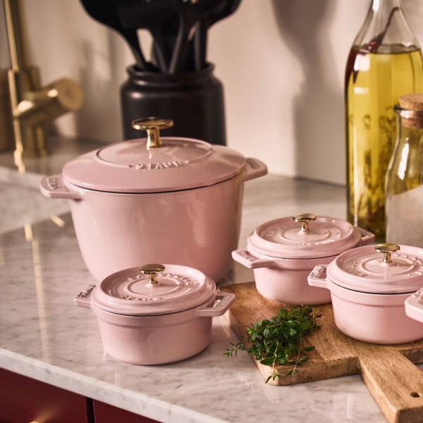 Cocotte à riz Gohan STAUB Sorbet rose en fonte 16cm