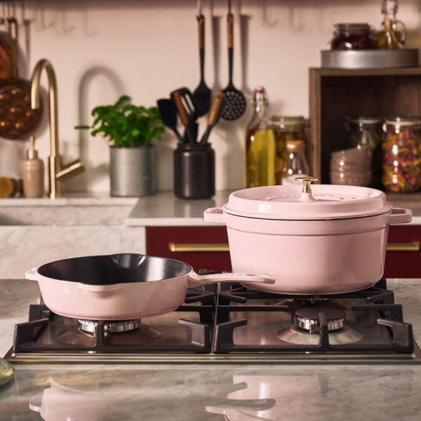 Poêle à frire STAUB Sorbet rose en fonte - 3 tailles