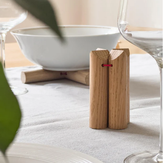 Dessous de plat REINE MERE Fagot en chêne massif Elastique Rouge