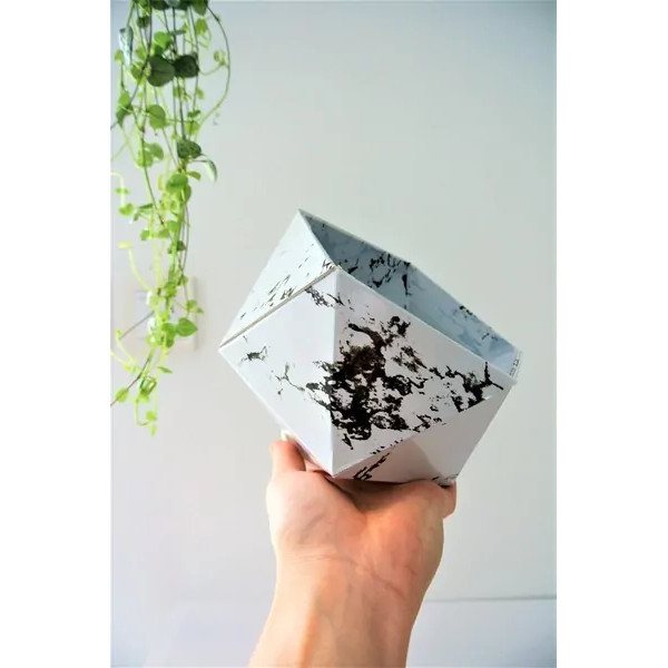 Petite lampe origami vinyle marbre - Leewalia