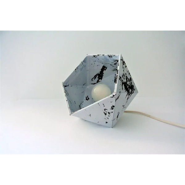 Petite lampe origami vinyle marbre - Leewalia