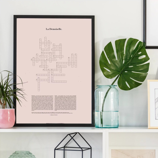 Affiche mots fléchés "La demoiselle" La majorette à moustache