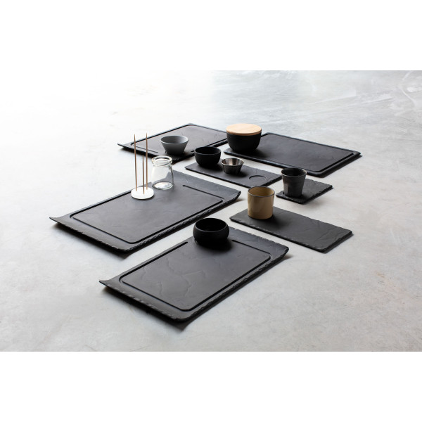 Assiette REVOL Basalt rectangulaire avec bord relevé en céramique effet ardoise 33cm