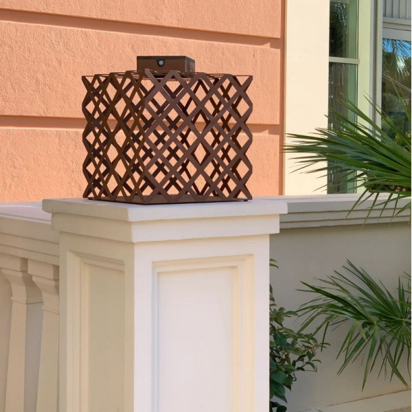 Lanterne rechargeable LYX LUMINAIRES L'X coloris rouille