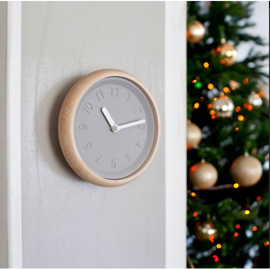 Horloge murale GONE'S Toupie bois et béton - 4 coloris
