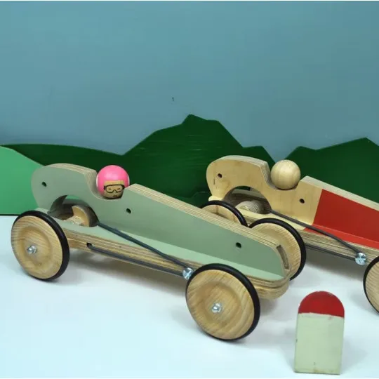 Voiture à élastique MANUFACTURE EN FAMILLE La voiture d'Ettore Diy à fabriquer