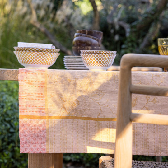 Nappe LE JACQUARD FRANCAIS Eté Indien abricot en lin - 4 tailles