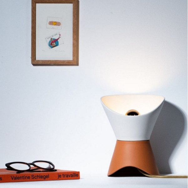 Lampe à poser MONOCHROMIC Recto Terracotta en céramique