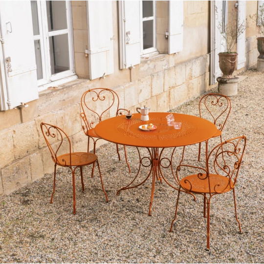 Chaise avec accoudoirs fauteuil FERMOB 1900 en métal - 26 coloris