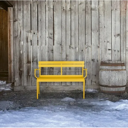 Banc avec dossier et accoudoirs FERMOB Luxembourg 2 places en métal - 26 coloris