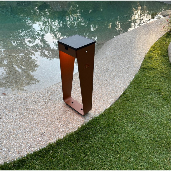 Borne solaire LYX LUMINAIRES BTS 400 coloris corten