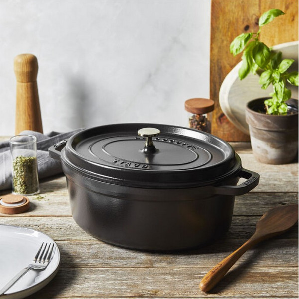 Cocotte en fonte STAUB ovale 31cm - 6 coloris