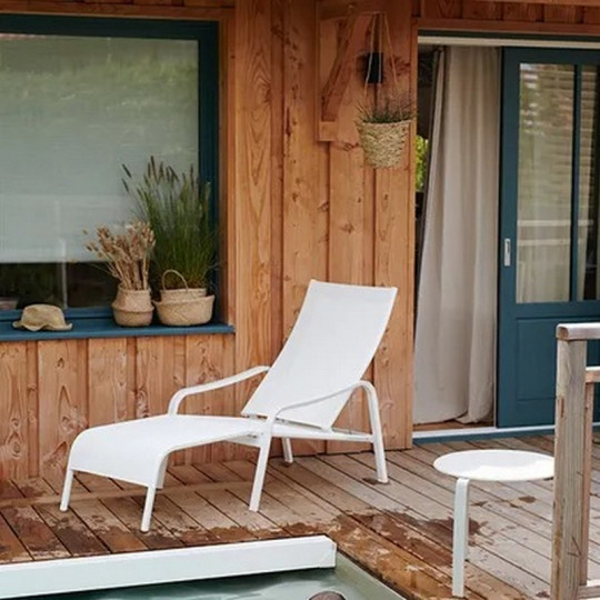 Fauteuil bas de jardin FERMOB Alizé - 4 coloris