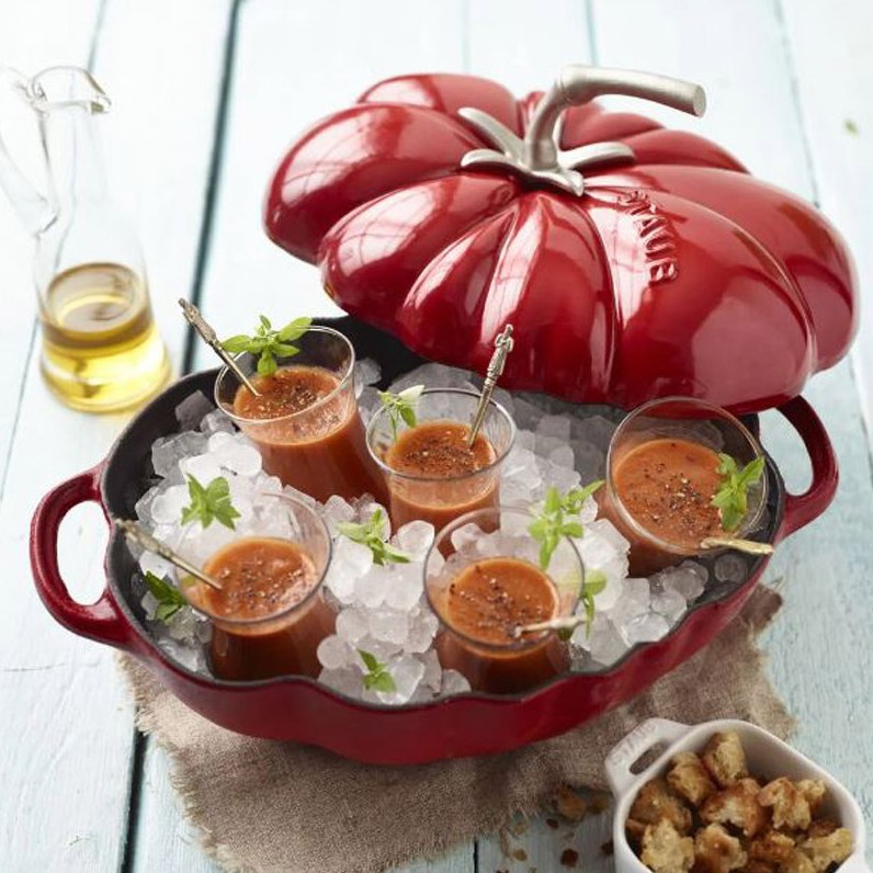 Cocotte en fonte tomate rouge staub