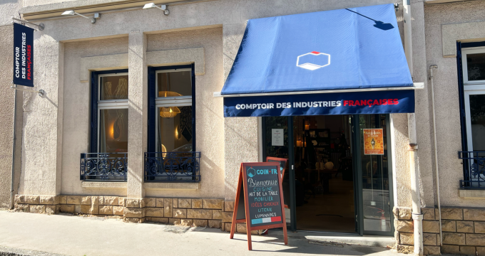 Grapefruit slice atop a pile of other slices