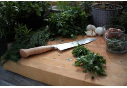 Comment nettoyer, traiter et entretenir ma planche à découper ?