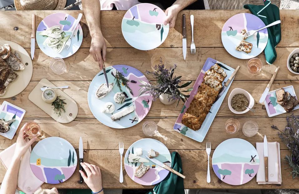 Bien entretenir ses assiettes en porcelaine : nos conseils de pro